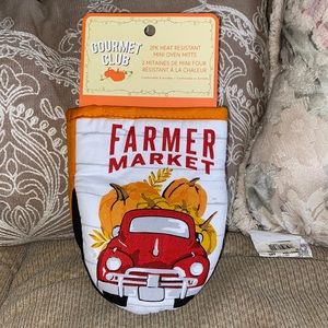 🍁 🚘 🎃 🍁 NWT Gourmet Club Farmer Market 2PK Heat Resistant Mini Oven Mitts